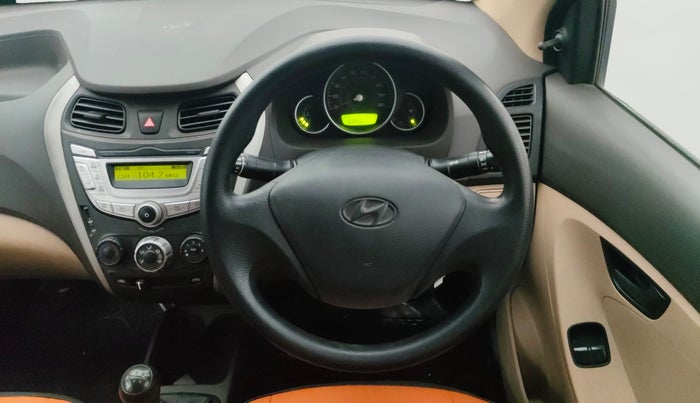 2017 Hyundai Eon MAGNA +, Petrol, Manual, 33,840 km, Steering Wheel Close Up