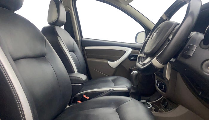 2017 Renault Duster RXL PETROL, Petrol, Manual, 57,656 km, Right Side Front Door Cabin