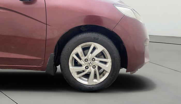 2015 Honda Jazz 1.5L I-DTEC VX, Diesel, Manual, 1,22,998 km, Right Front Wheel