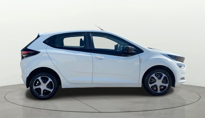 2021 Tata ALTROZ XT DIESEL, Diesel, Manual, 93,147 km, Right Side View