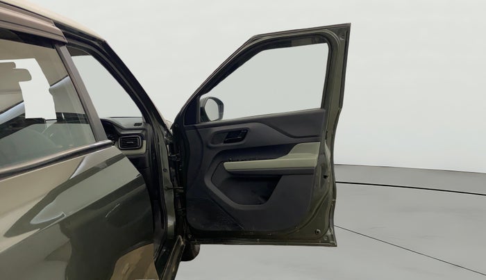 2022 Tata PUNCH ADVENTURE CAMO AMT, Petrol, Automatic, 67,511 km, RHS Front Door