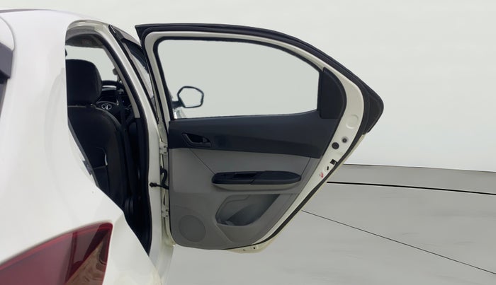 2023 Tata Tiago XT CNG, CNG, Manual, 93,984 km, RHS Rear Door