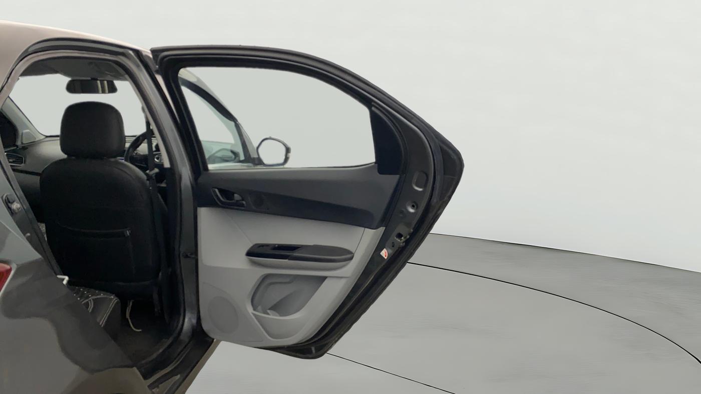 2023 Tata Tiago XT CNG, CNG, Manual, 16,043 km, RHS Rear Door