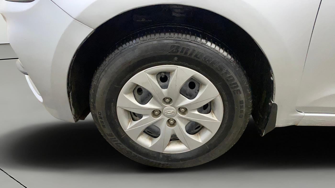 2019 Hyundai Elite i20 MAGNA PLUS 1.2, Petrol, Manual, 72,659 km, Left Front Wheel
