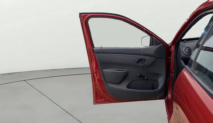 2016 Renault Kwid RXE, Petrol, Manual, 98,068 km, LHS Front Door