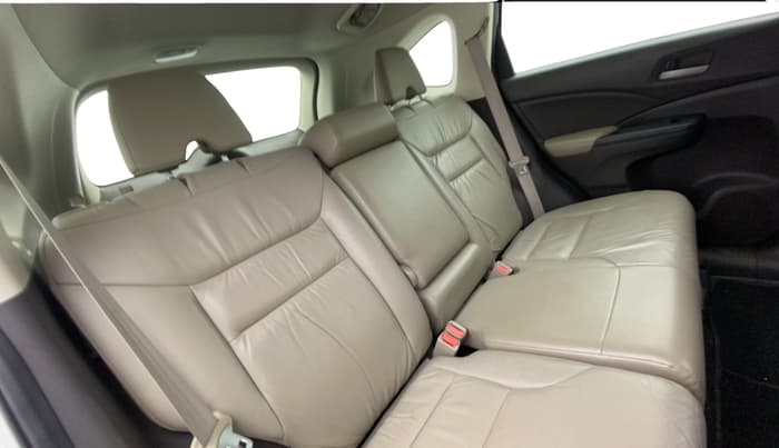2014 Honda CRV 2.0L I-VTEC 2WD AT, Petrol, Automatic, 1,30,612 km, Right Side Rear Door Cabin