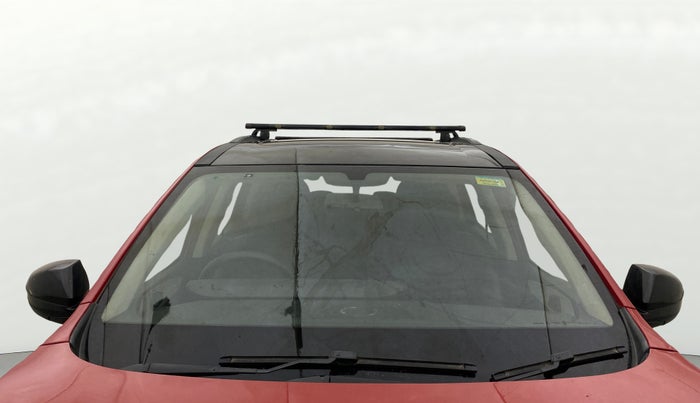 2022 Mahindra XUV700 AX 5 D MT 7 STR, Diesel, Manual, 59,650 km, Front Windshield