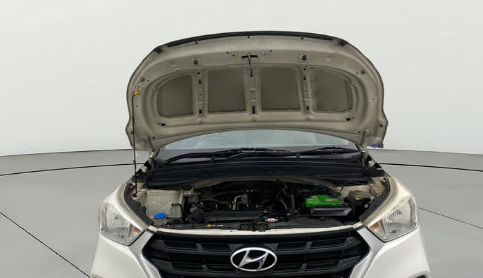 2018 Hyundai Creta E PLUS 1.6 PETROL, Petrol, Manual, 30,917 km, Open Bonet
