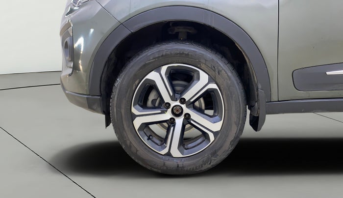 2021 Tata NEXON XZA PLUS PETROL, Petrol, Automatic, 52,465 km, Left Front Wheel