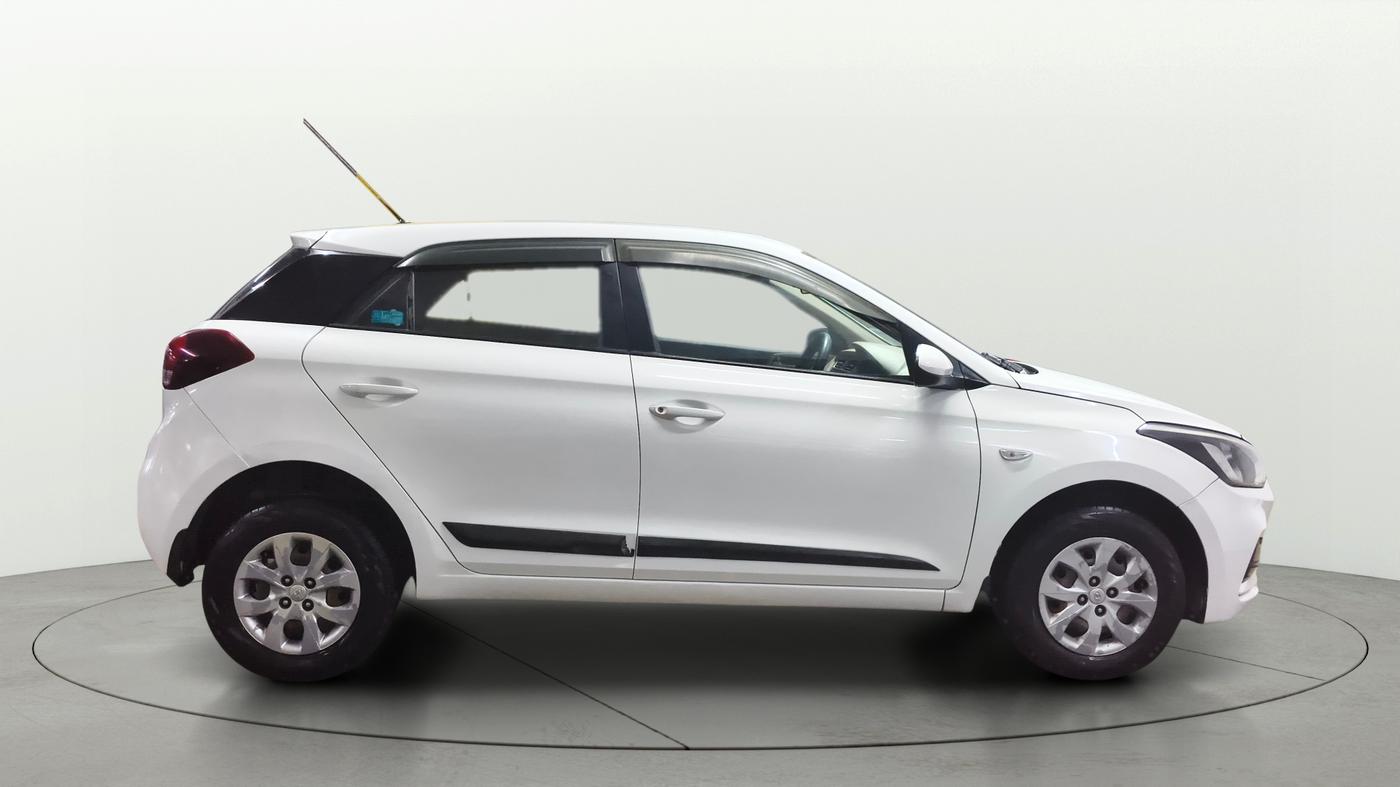 2018 Hyundai Elite i20 MAGNA EXECUTIVE 1.2, CNG, Manual, 36,127 km, Right Side View
