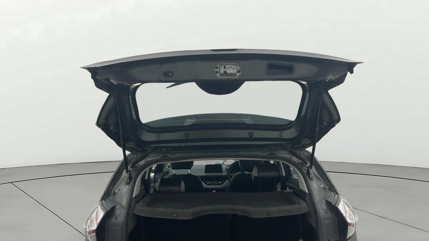 2020 Tata NEXON XZ PLUS PETROL SUNROOF, Petrol, Manual, 1,05,495 km, Boot Door Open