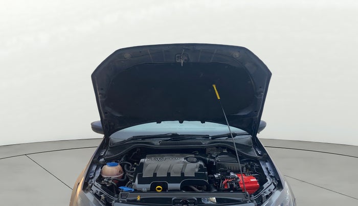 2015 Volkswagen Vento HIGHLINE DIESEL 1.5, Diesel, Manual, 1,27,863 km, Open Bonet