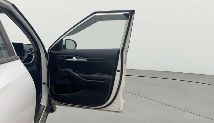 2020 KIA SELTOS HTK PLUS 1.5, Petrol, Manual, 87,711 km, RHS Front Door