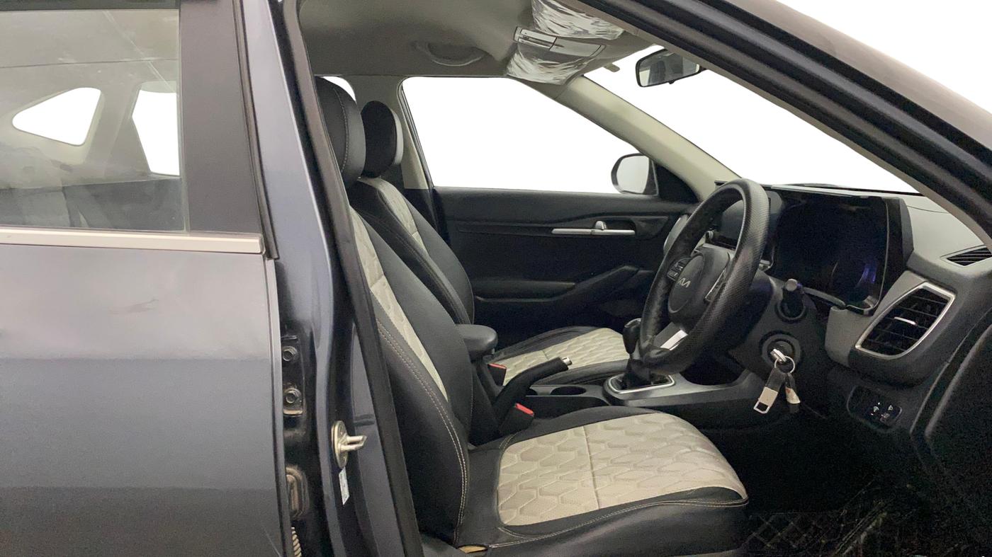2021 KIA SELTOS HTK 1.5 DIESEL, Diesel, Manual, 1,07,459 km, Right Side Front Door Cabin