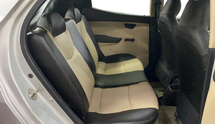 2014 Hyundai Eon ERA +, Petrol, Manual, 67,272 km, Right Side Rear Door Cabin