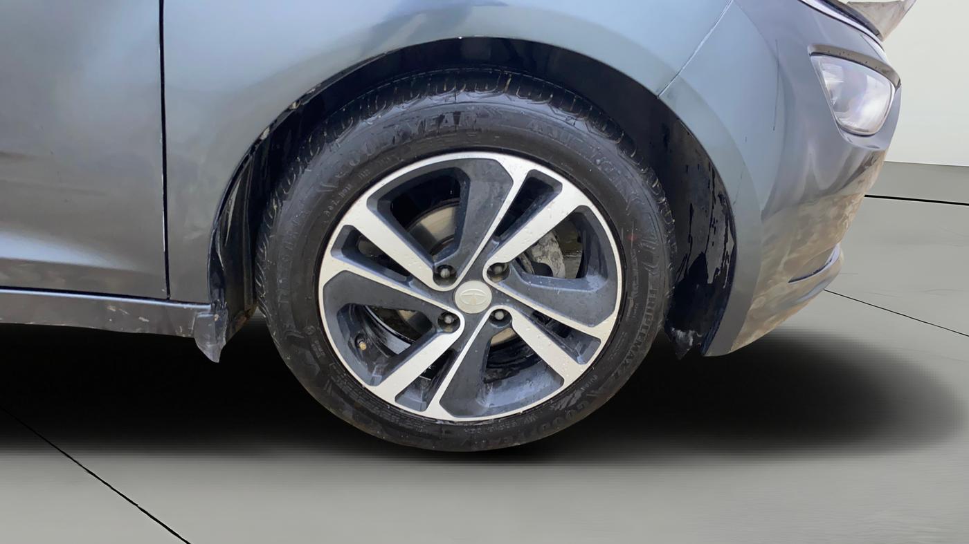 2020 Tata ALTROZ XZ DIESEL, Diesel, Manual, 1,08,010 km, Right Front Wheel
