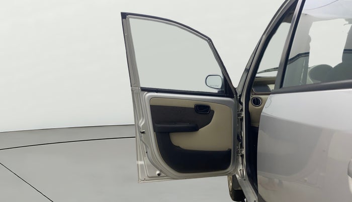 2016 Tata Nano TWIST XTA, Petrol, Automatic, 16,977 km, LHS Front Door