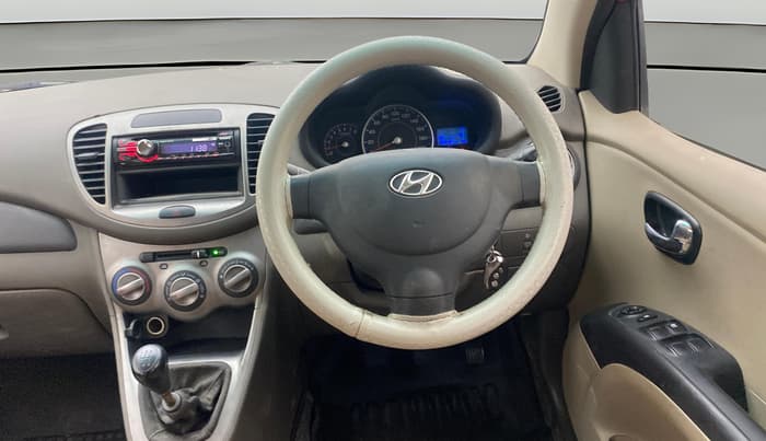 2013 Hyundai i10 MAGNA 1.2, Petrol, Manual, 1,03,426 km, Steering Wheel Close Up