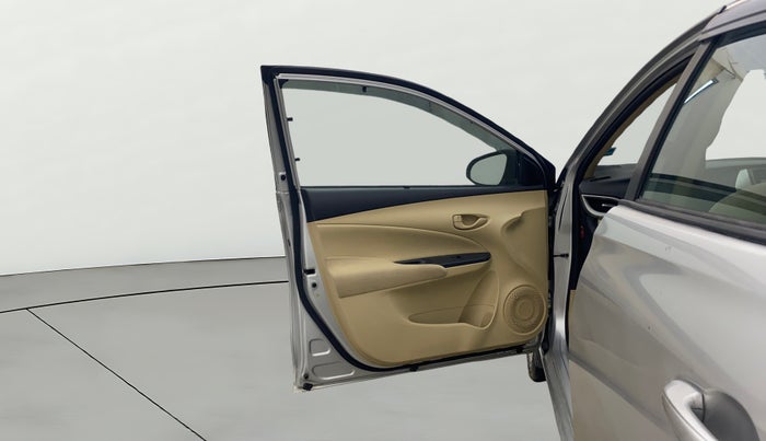 2018 Toyota YARIS J MT, Petrol, Manual, 86,756 km, LHS Front Door