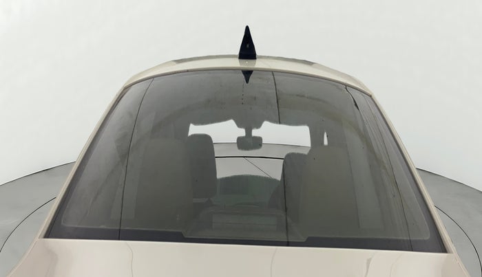 2016 Volkswagen Vento HIGHLINE 1.6 MPI, Petrol, Manual, 79,037 km, Rear Windshield