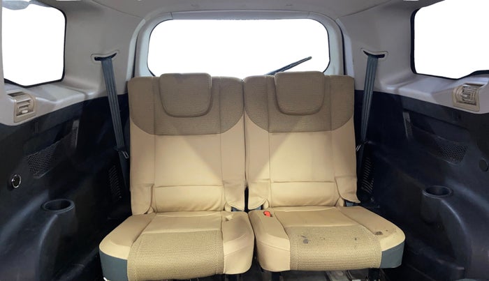 2019 Mahindra XUV500 W7, Diesel, Manual, 1,03,090 km, Third Seat Row ( optional )