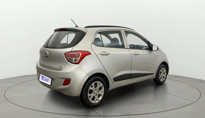 2015 Hyundai Grand i10 SPORTZ 1.2 KAPPA VTVT, Petrol, Manual, 1,04,808 km, Right Back Diagonal