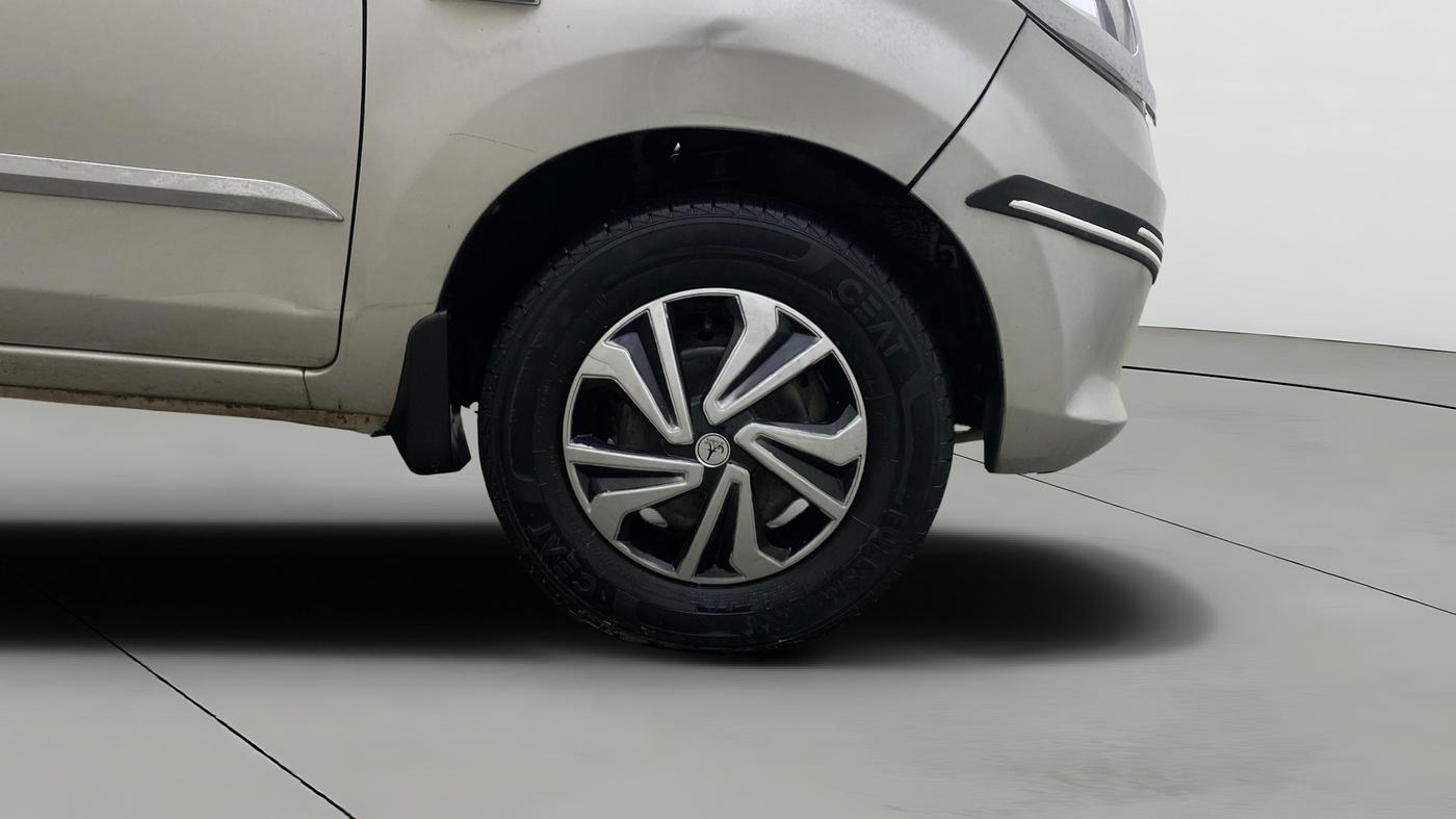 2014 Maruti Alto 800 LXI, Petrol, Manual, 55,392 km, Right Front Wheel