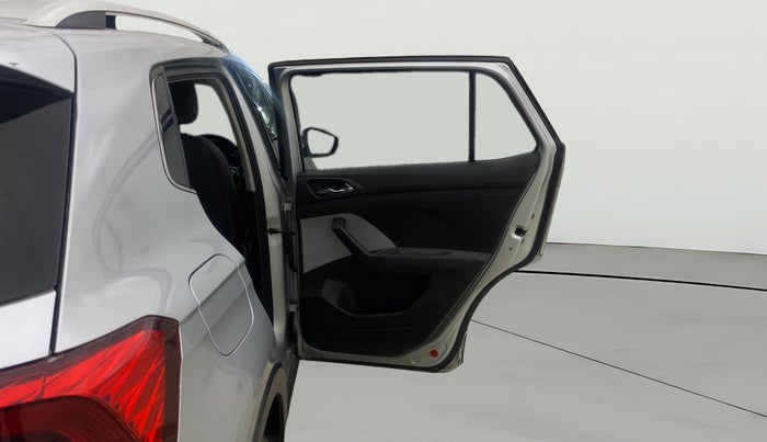 2022 Skoda KUSHAQ STYLE 1.5L TSI MT, Petrol, Manual, 15,817 km, RHS Rear Door