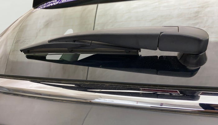 2022 Maruti Grand Vitara ZETA SMART HYBRID, Petrol, Manual, 40,056 km, Rear Wiper