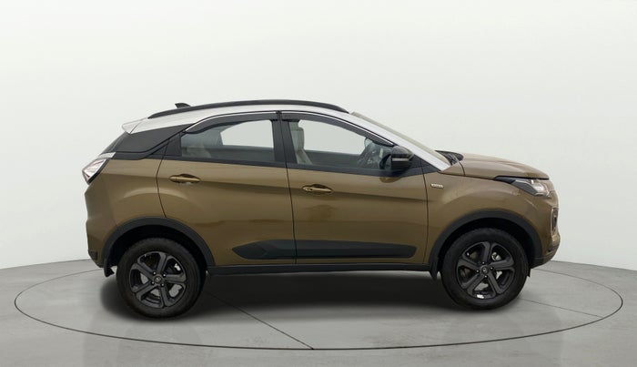2022 Tata NEXON XZA PLUS (PREMIUM) PETROL JET, Petrol, Automatic, 16,873 km, Right Side View