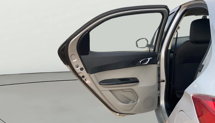 2016 Tata Tiago XZ PETROL, Petrol, Manual, 65,373 km, LHS Rear Door