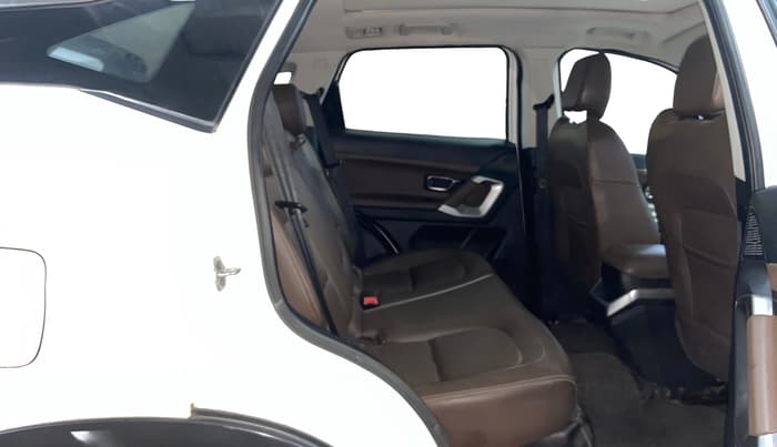 2021 Tata Harrier XZ PLUS 2.0L, Diesel, Manual, 95,264 km, Right Side Rear Door Cabin