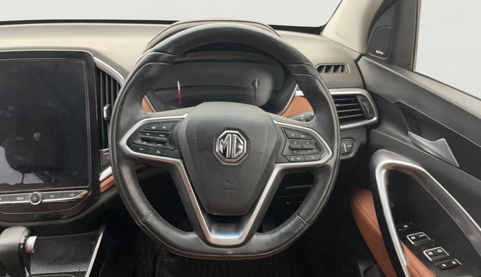 2022 MG HECTOR PLUS SHARP 1.5 PETROL TURBO CVT 6-STR, Petrol, Automatic, 57,086 km, Steering Wheel Close Up