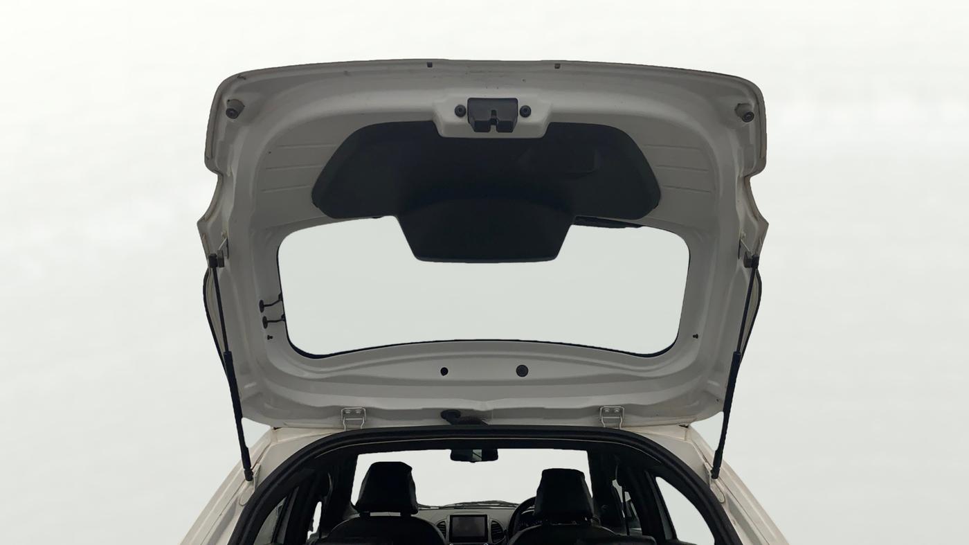 2019 Ford FREESTYLE TITANIUM 1.2 PETROL, Petrol, Manual, 1,22,069 km, Boot Door Open