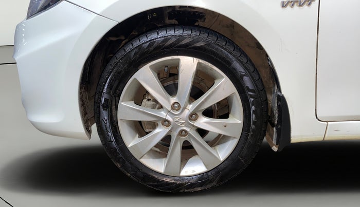 2012 Hyundai Verna FLUIDIC 1.6 VTVT SX, Petrol, Manual, 38,133 km, Left Front Wheel