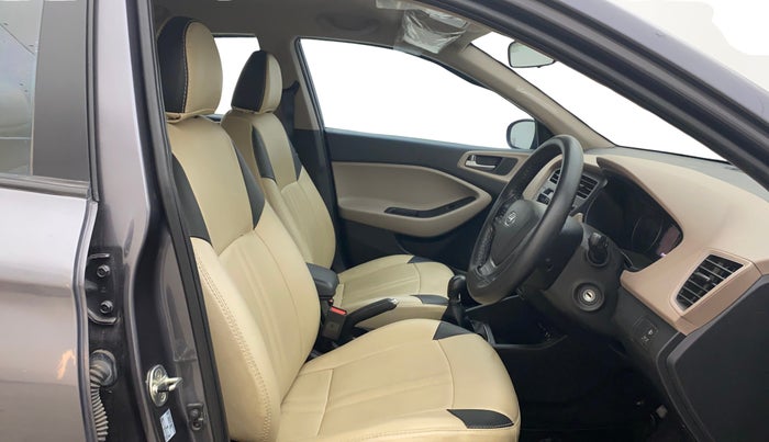 2019 Hyundai Elite i20 SPORTZ PLUS 1.2, Petrol, Manual, 25,492 km, Right Side Front Door Cabin