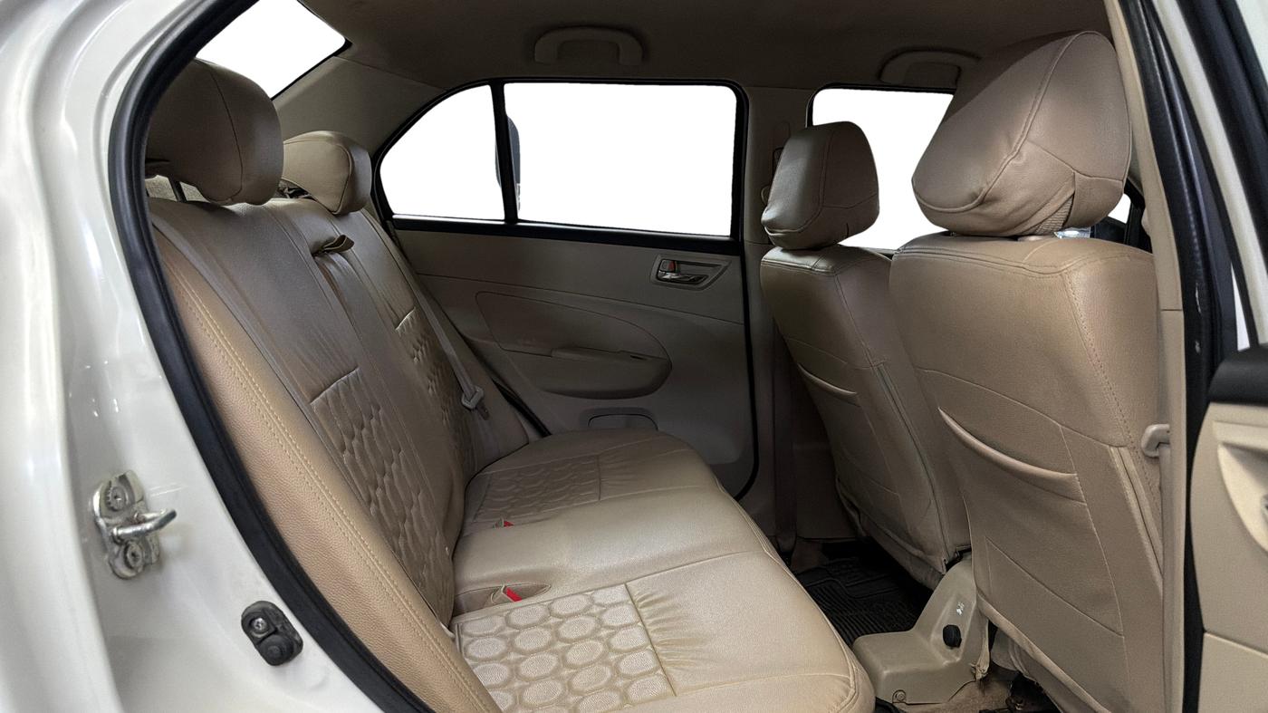 2015 Maruti Swift Dzire ZXI, Petrol, Manual, 55,662 km, Right Side Rear Door Cabin