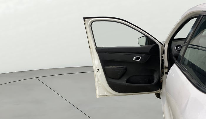 2018 Renault Kwid RXT 1.0 AMT (O), Petrol, Automatic, 76,487 km, LHS Front Door