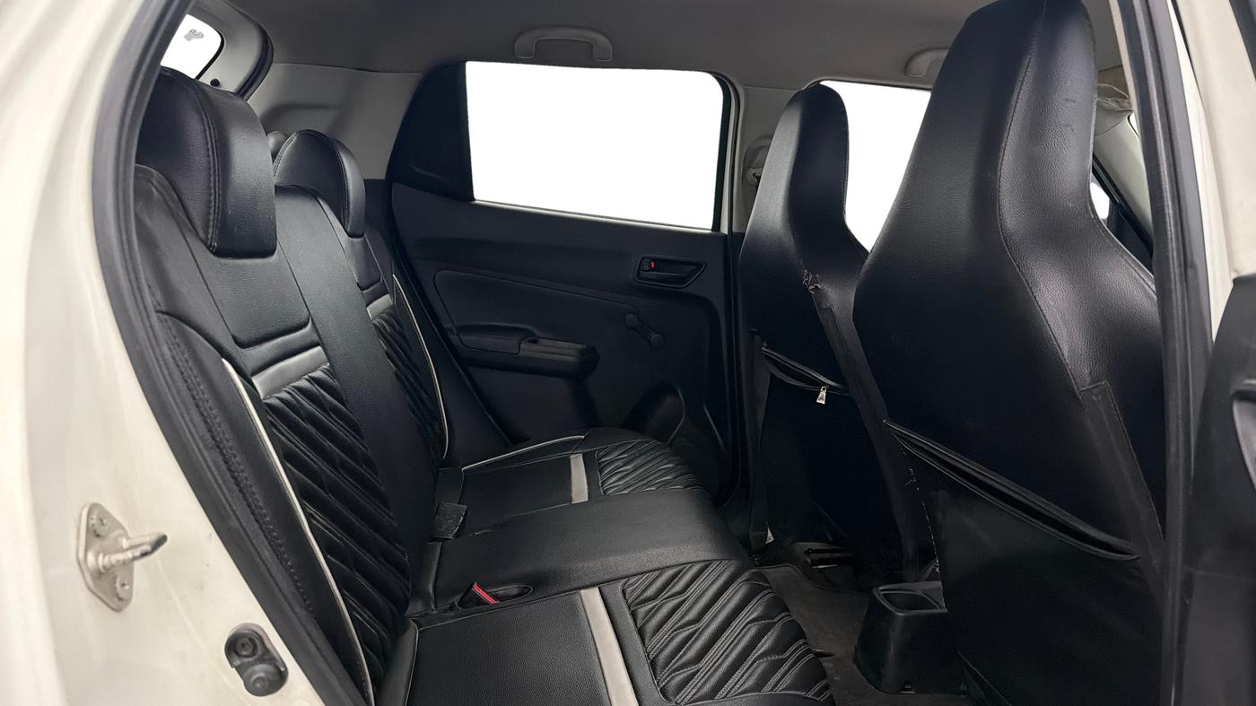2020 Maruti Swift LXI, Petrol, Manual, 42,801 km, Right Side Rear Door Cabin