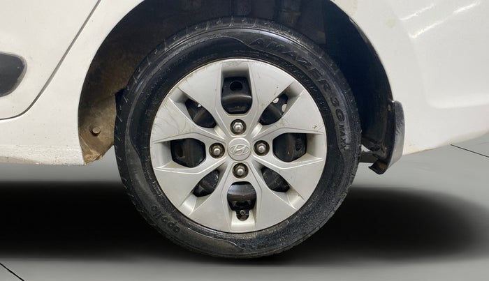 2014 Hyundai Xcent S 1.2, Petrol, Manual, 97,069 km, Left Rear Wheel