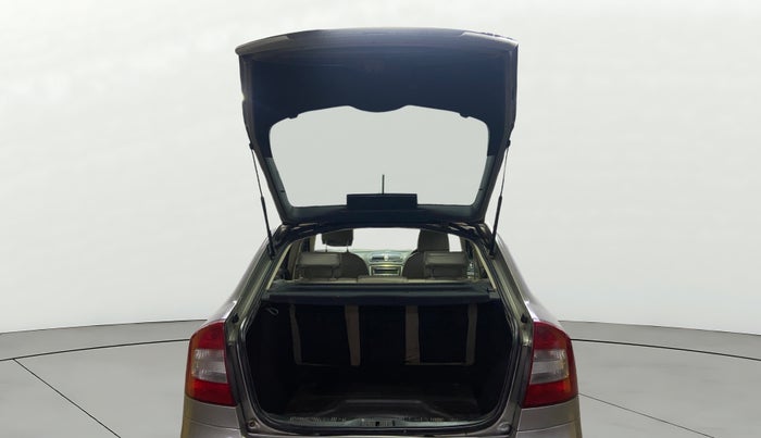 2013 Skoda Laura AMBIENTE 1.9 TDI MT, Diesel, Manual, 1,12,025 km, Boot Door Open