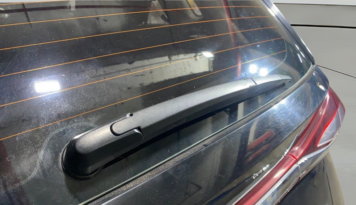 2023 Hyundai NEW I20 ASTA (O) 1.2 AT, Petrol, Automatic, 35,729 km, Rear Wiper