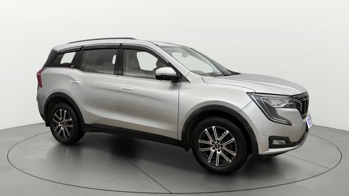 2023 Mahindra XUV700 AX 7 LUXURY D AT 7 STR, Diesel, Automatic, 57,418 km, Right Front Diagonal