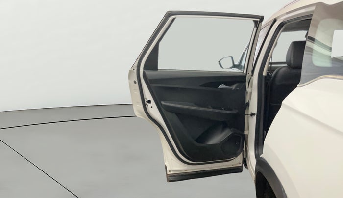 2020 MG HECTOR SHARP 1.5 DCT PETROL, Petrol, Automatic, 66,365 km, LHS Rear Door