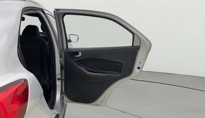 2018 Ford FREESTYLE TITANIUM PLUS 1.2 PETROL, Petrol, Manual, 31,709 km, RHS Rear Door