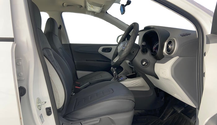 2025 Hyundai GRAND I10 NIOS MAGNA CORPORATE EDITION AMT 1.2 KAPPA VTVT, Petrol, Automatic, 2,349 km, Right Side Front Door Cabin