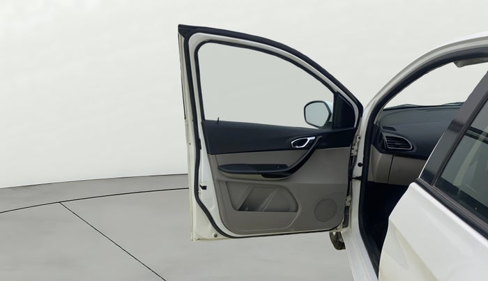 2017 Tata Tiago XZ PETROL, Petrol, Manual, 73,291 km, LHS Front Door