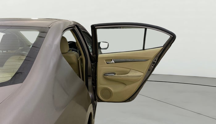 2013 Honda City 1.5L I-VTEC V MT, Petrol, Manual, 1,36,396 km, RHS Rear Door