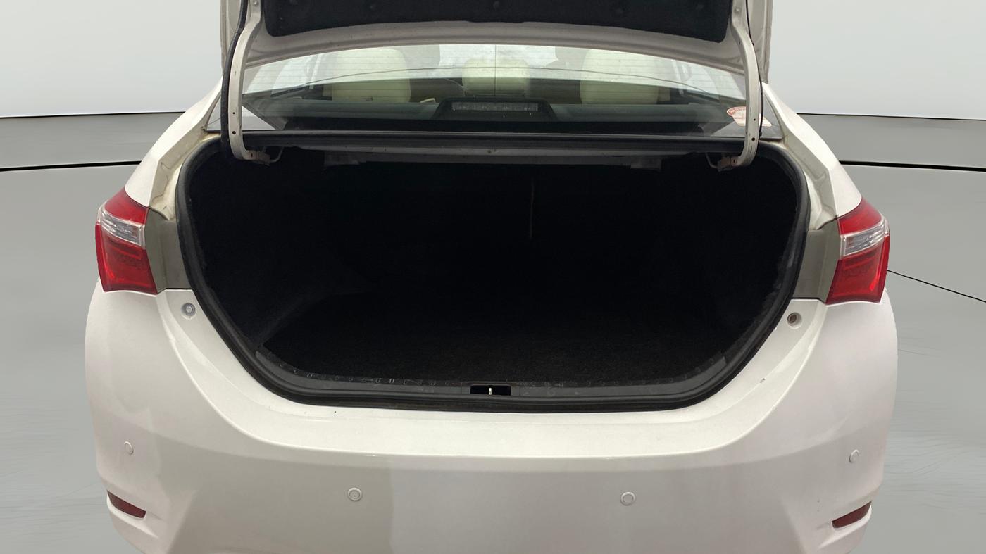 2014 Toyota Corolla Altis J DIESEL, Diesel, Manual, 85,555 km, Boot Open Zoomed View