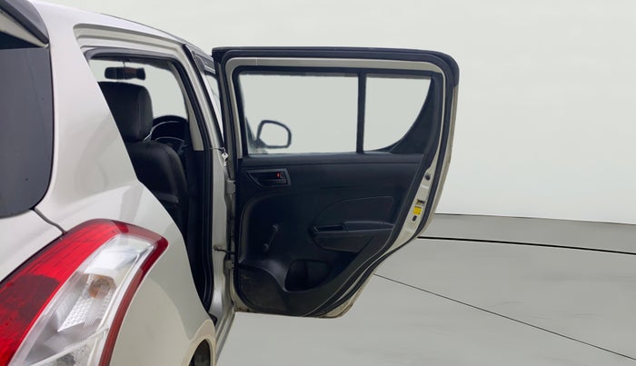 2016 Maruti Swift LXI, Petrol, Manual, 1,42,033 km, RHS Rear Door